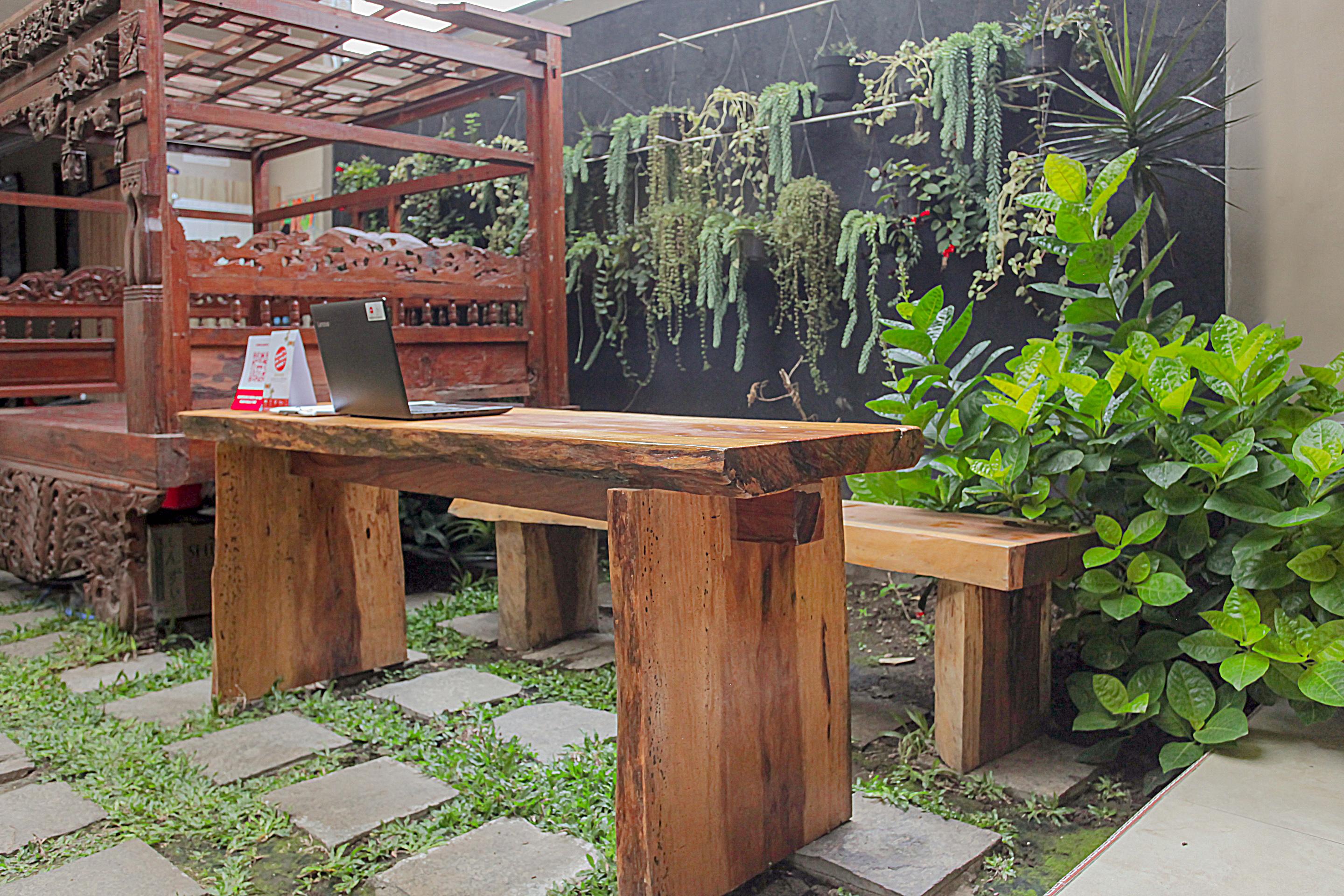 Reddoorz At Villa Akbar 3 Batu  Luaran gambar